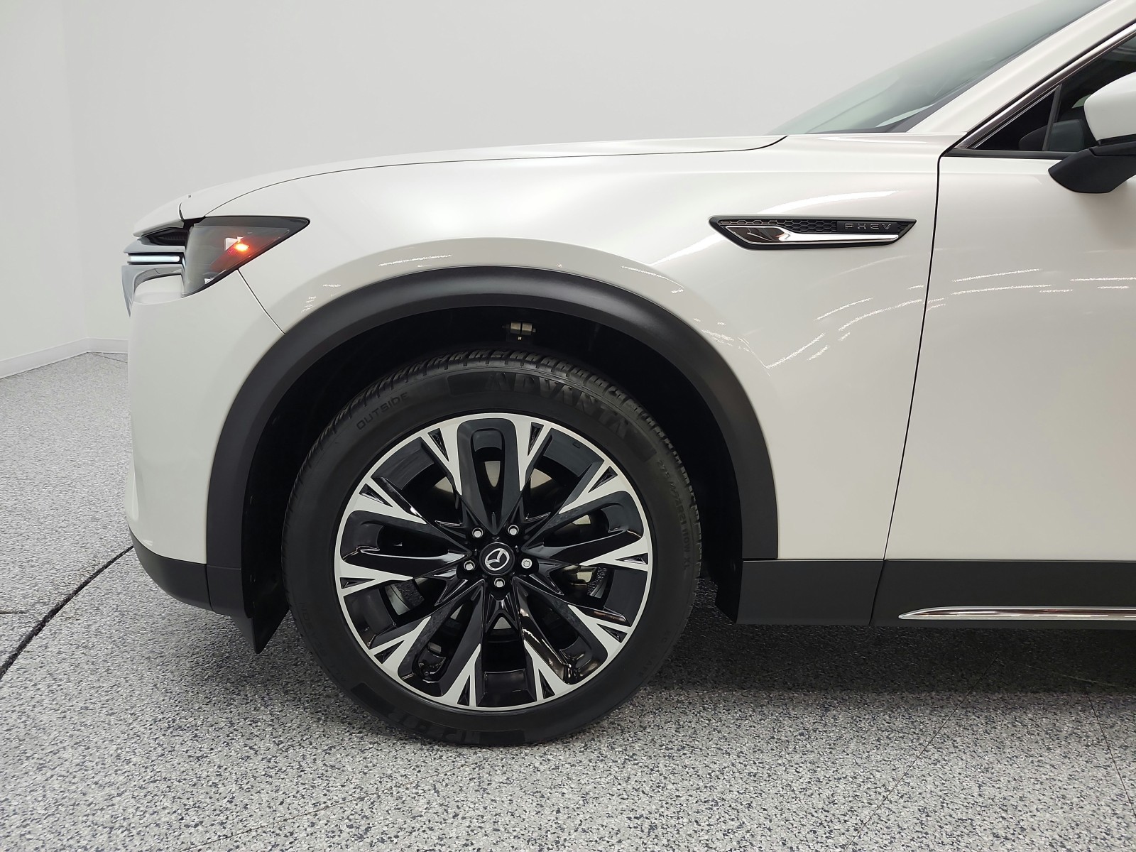 Used 2024 Rhodium White Premium Mazda Premium AWD image 38