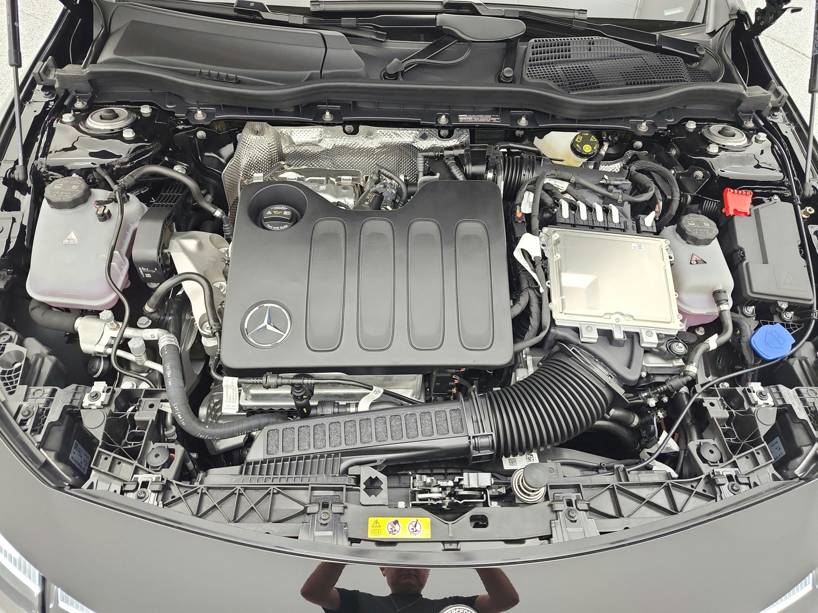 New 2027 Night Black Mercedes-Benz CLA 220 Hybrid FWD image 12