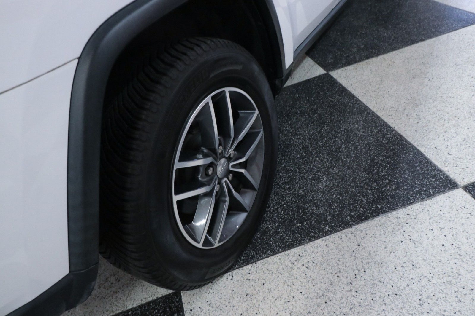 Used Car 2018 Jeep Grand Cherokee  Limited For Sale Under $20,000 In Austin, Texas