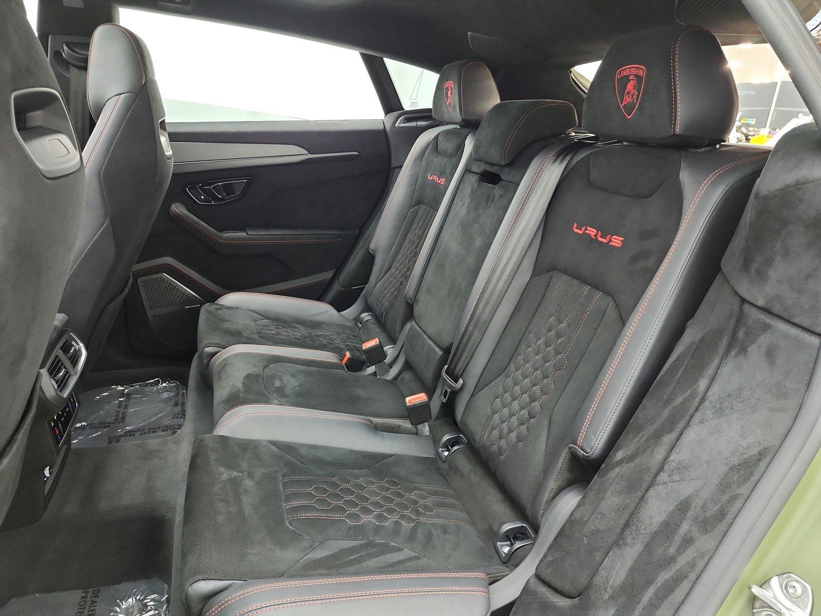 Used 2024 Verde Turbine Matt Lamborghini Performante AWD image 15