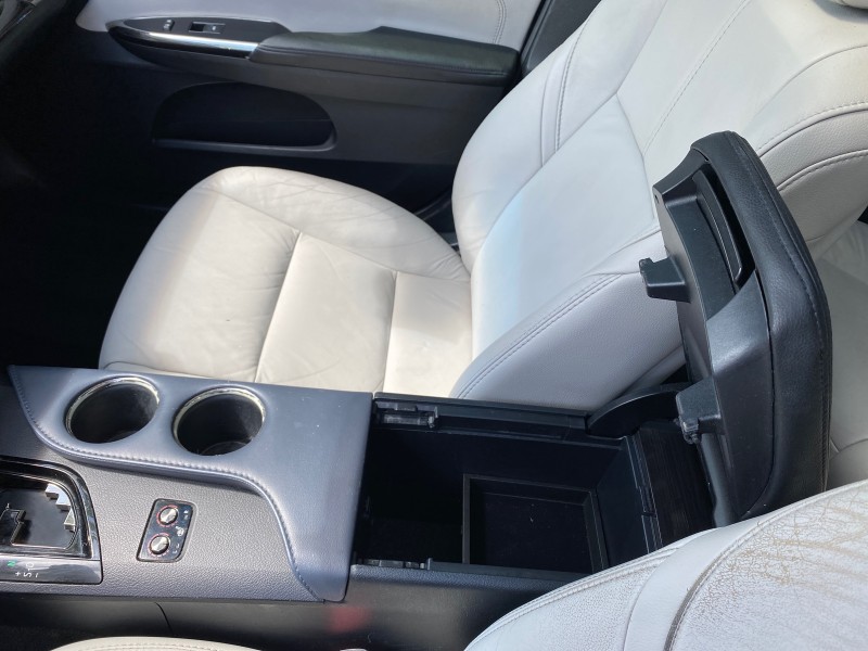 2013 Toyota Avalon XLE Premium LOW MILES 56,196 in , 