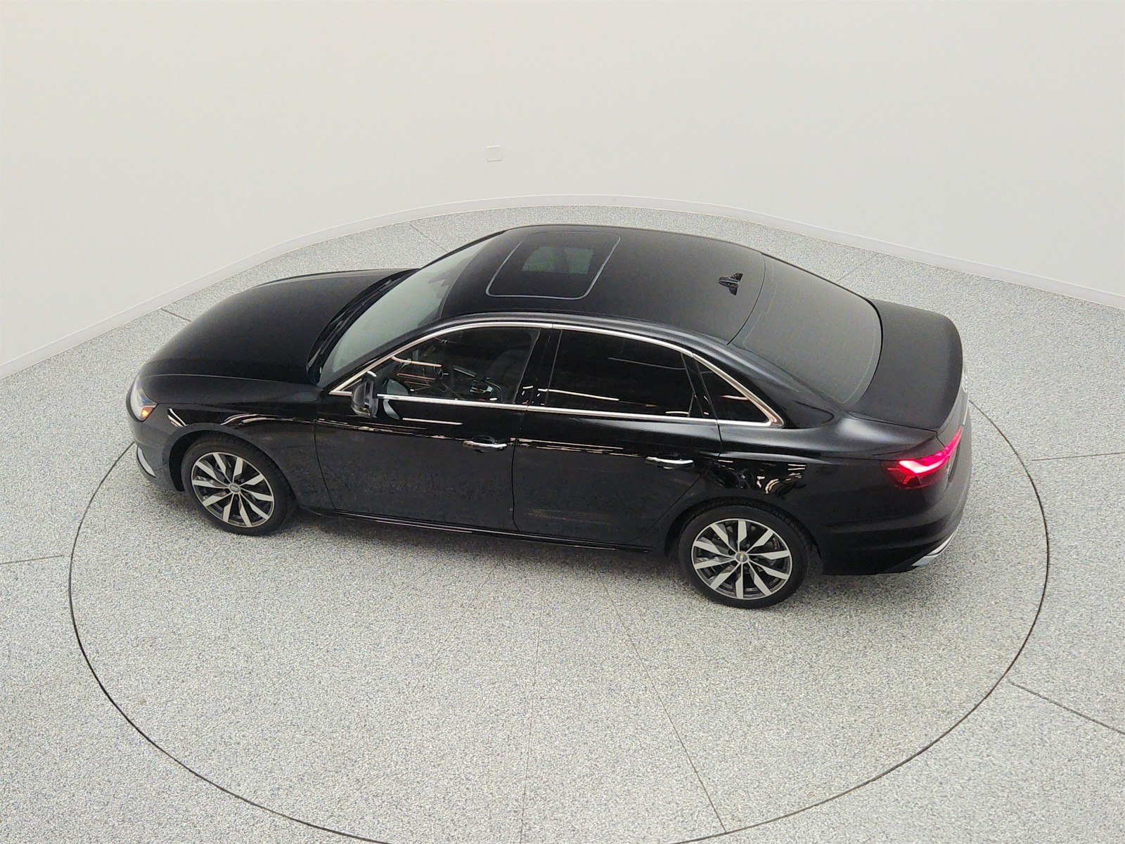 Used 2021 Brilliant Black Audi Premium image 29