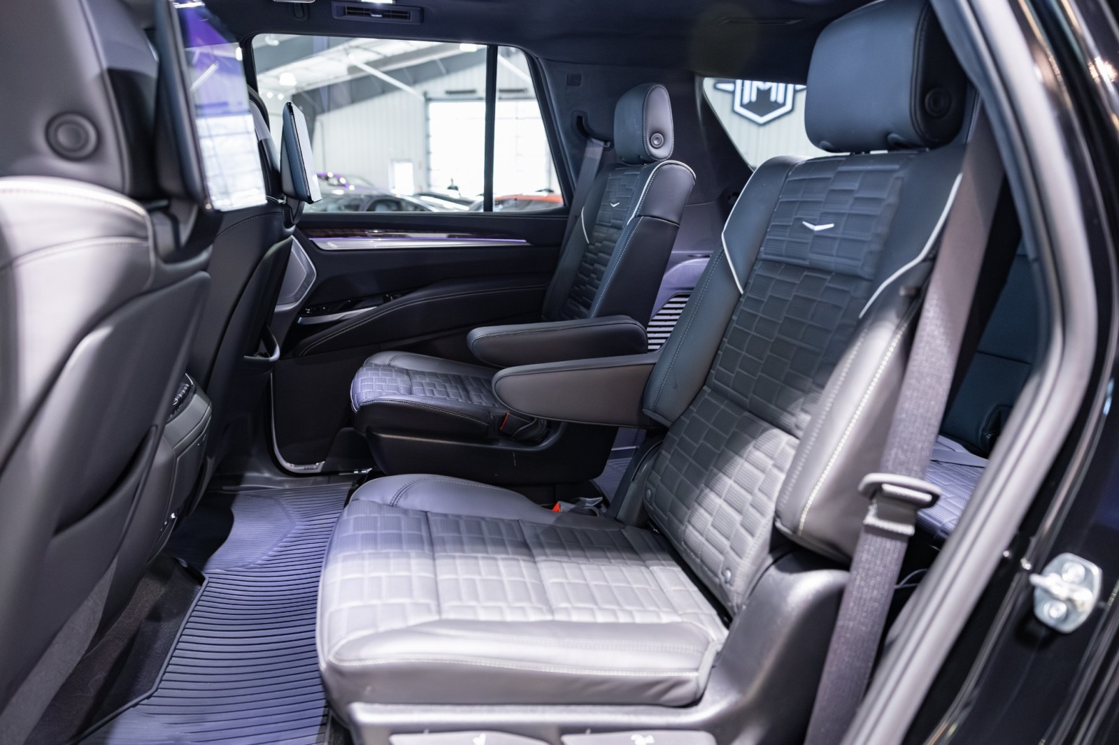 Used Car 2025 Cadillac Escalade  4wd Sport Platinum - Onyx Package For Sale Under $130,000 In Boerne, Texas