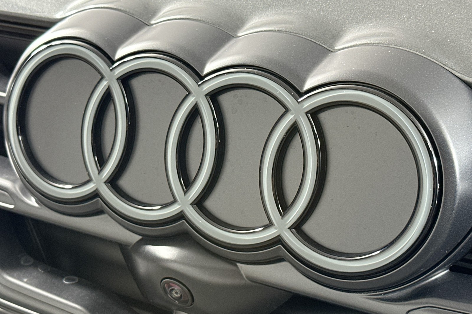 New 2026 Daytona Gray Pearl Effect Audi Premium Plus image 14