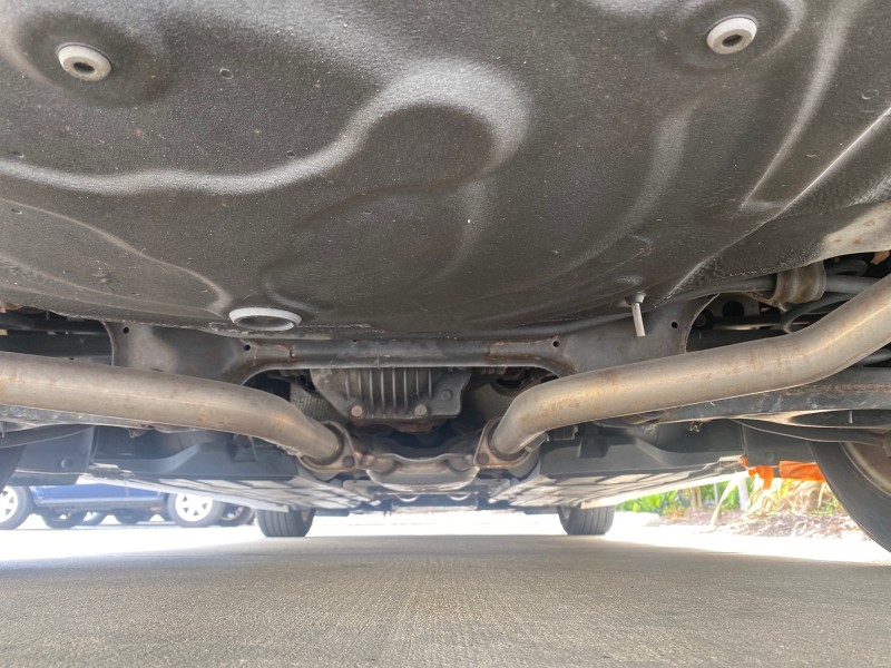 2013 Hyundai Genesis 3.8L LOW MILES 33,576 in , 