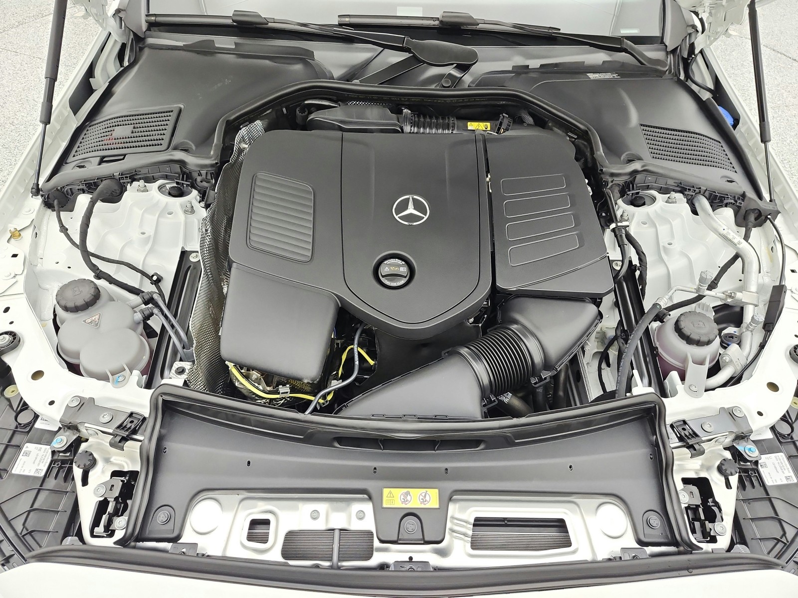New 2026 Polar White Mercedes-Benz C 300 4MATIC® Sedan image 12