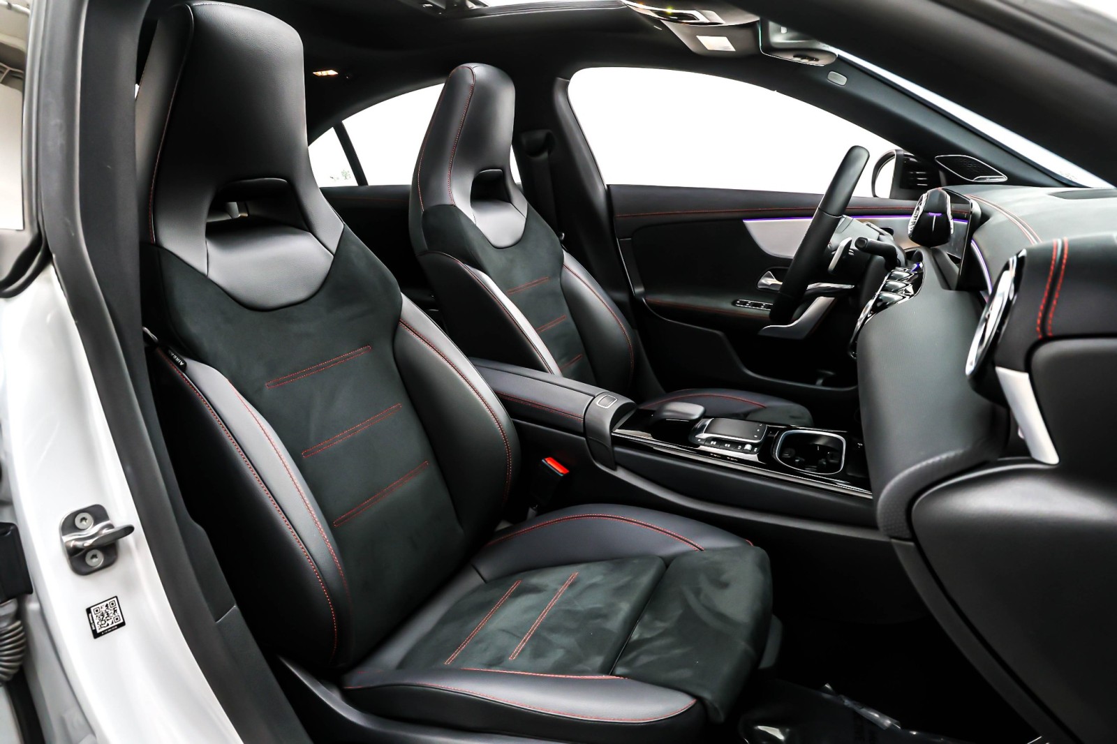 Used 2023 Digital White Metallic Mercedes-Benz CLA 250 Coupe image 7