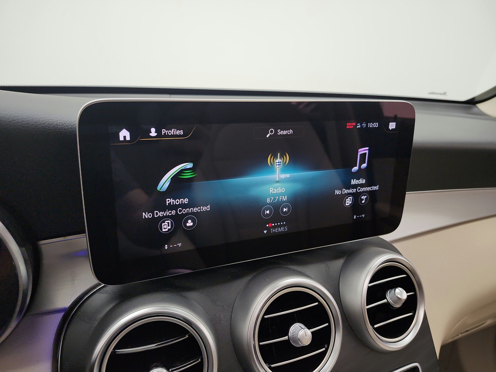 Used 2022 Polar White Mercedes-Benz GLC 300 SUV image 12