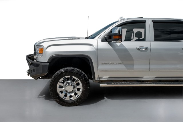 2019 GMC Sierra 2500HD Denali 12