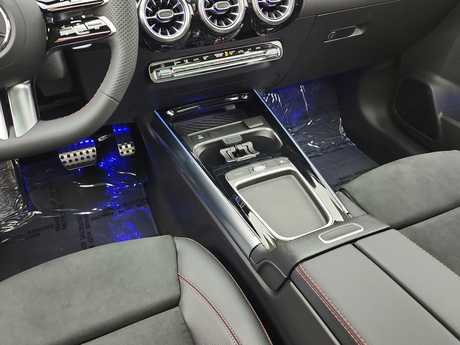 New 2026 Polar White Mercedes-Benz GLA 250 image 19