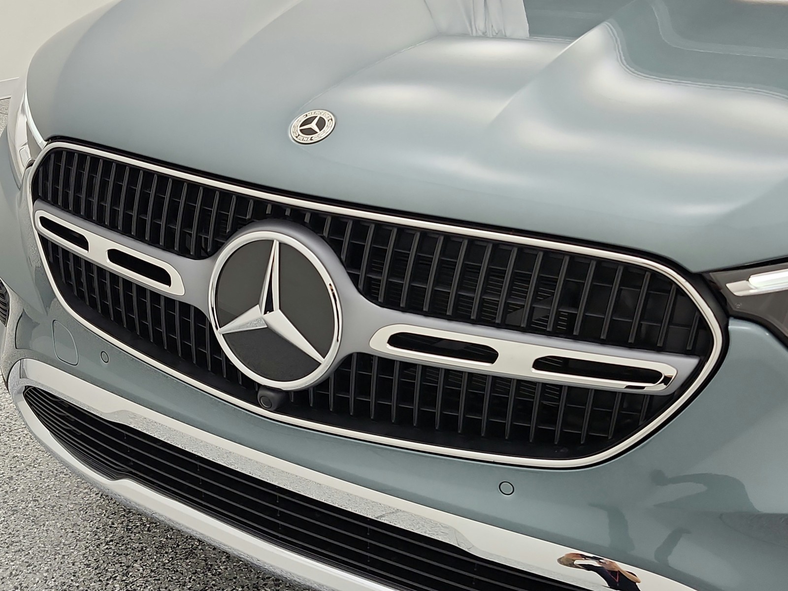 New 2026 Verde Silver Metallic Mercedes-Benz GLC 300 image 12