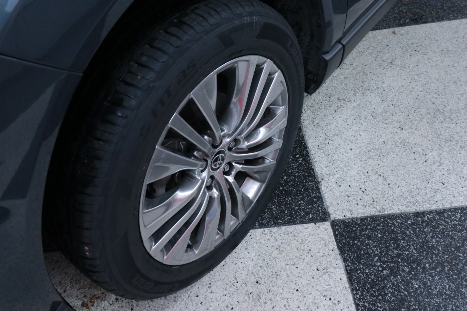 Used Car 2023 Toyota Venza  Xle For Sale Under $35,000 In Austin, Texas