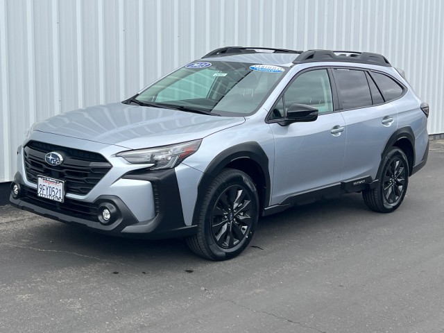 Ice Silver Metallic 2023 Subaru Outback Onyx Edition AWD SUV / Crossover All-Wheel Drive Automatic