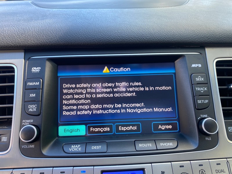 2012 Hyundai Genesis 3.8L SUNROOF PREM PKG in , 