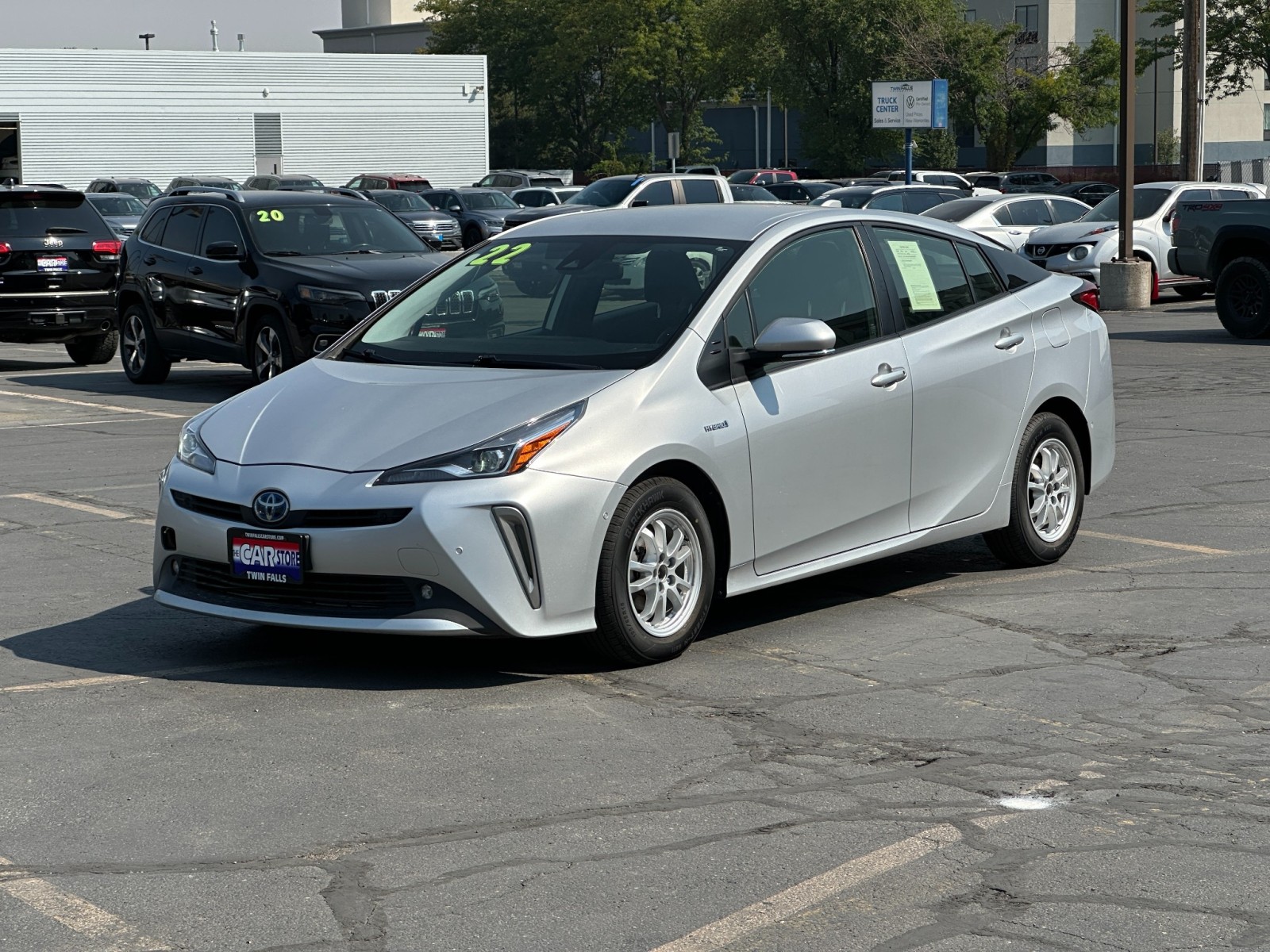 2022 Toyota Prius LE 11