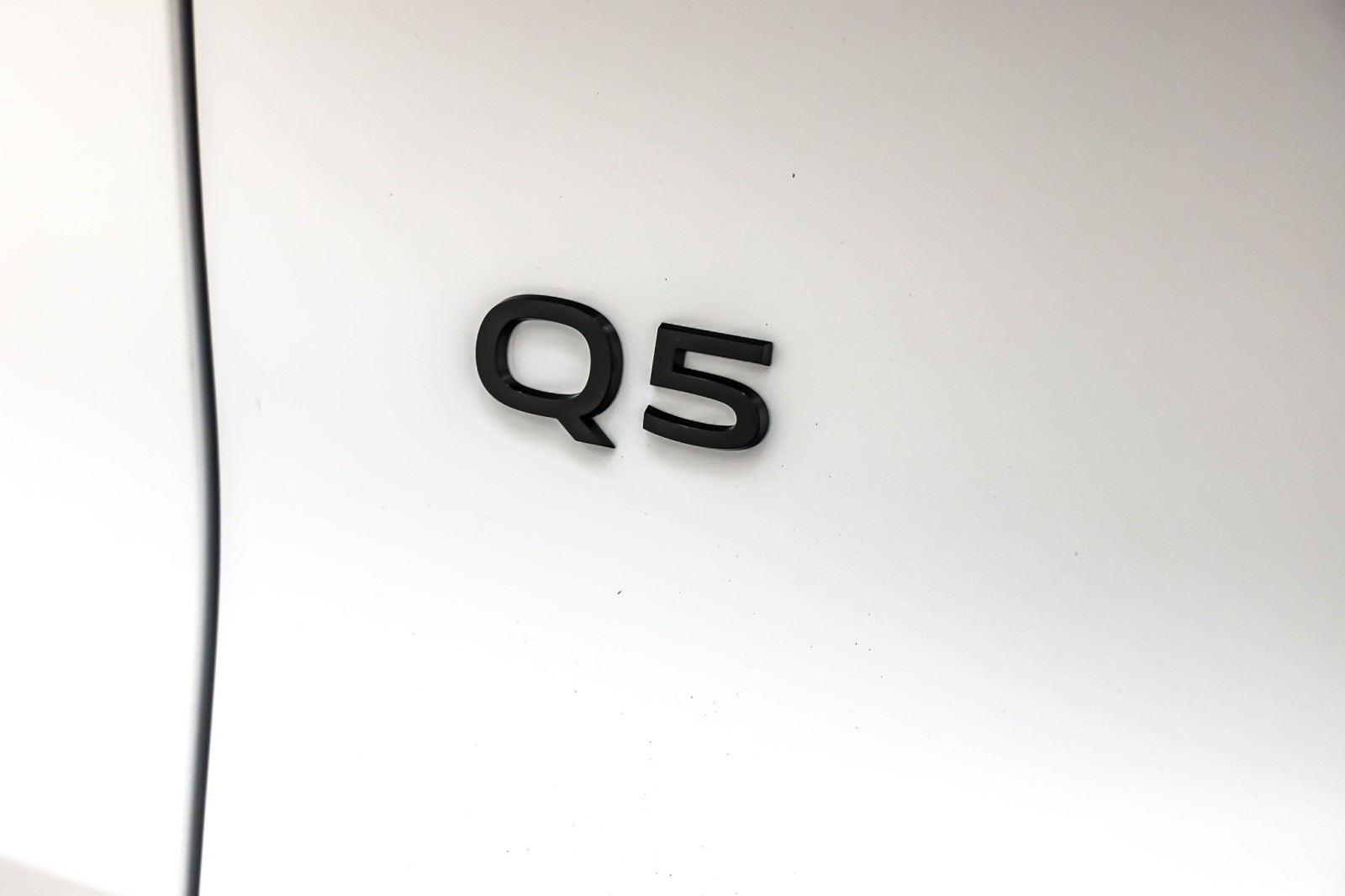 New 2025 Glacier White Metallic Audi Premium 2.0 TFSI quattro image 9