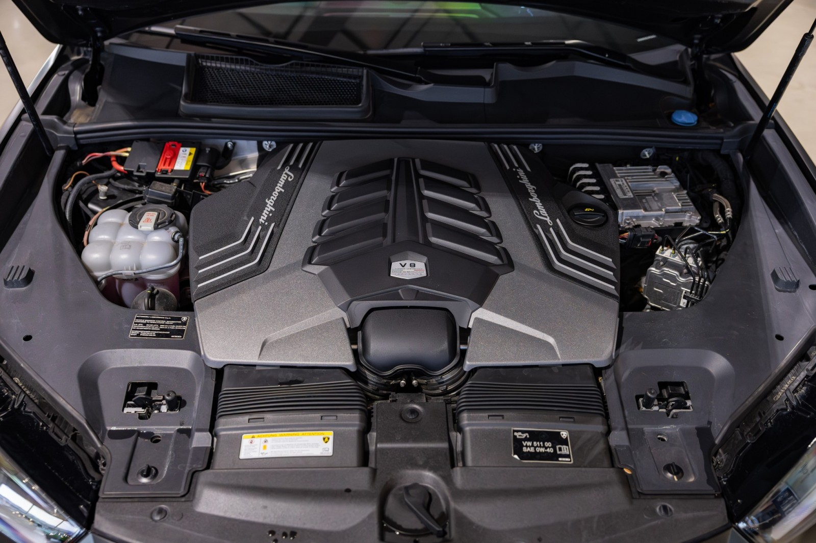 Used Car 2023 Lamborghini Urus  S For Sale Under $250,000 In Boerne, Texas