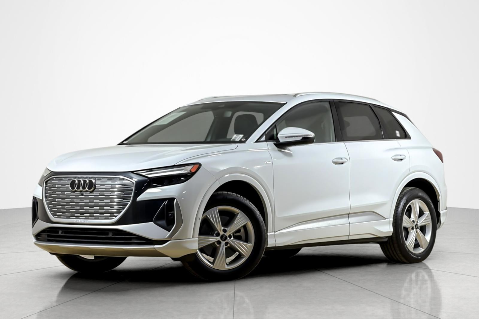 2023 Audi Q4 e-tron Premium Plus 50 quattro