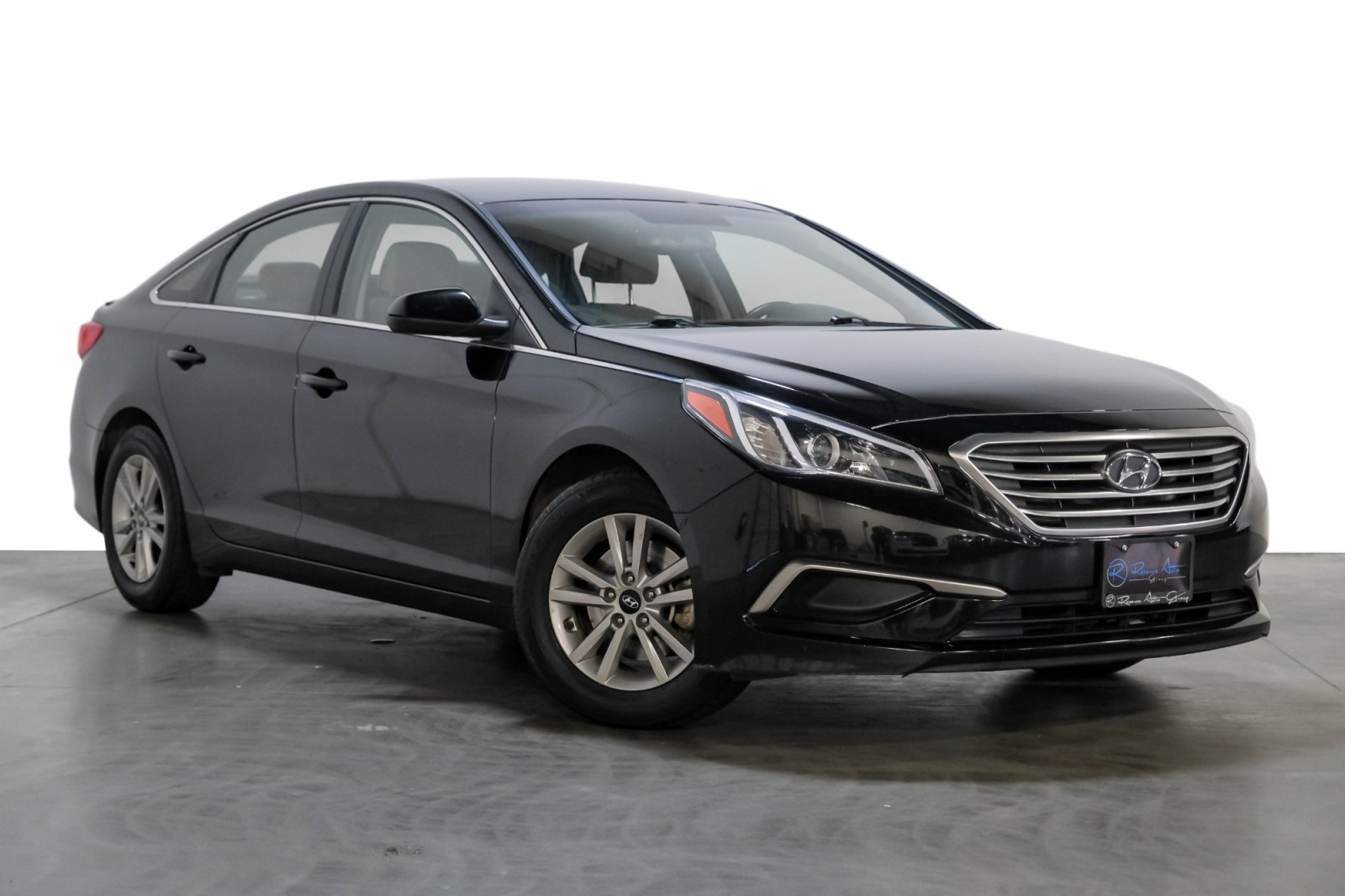 2016 Hyundai Sonata 2.4L SE 3