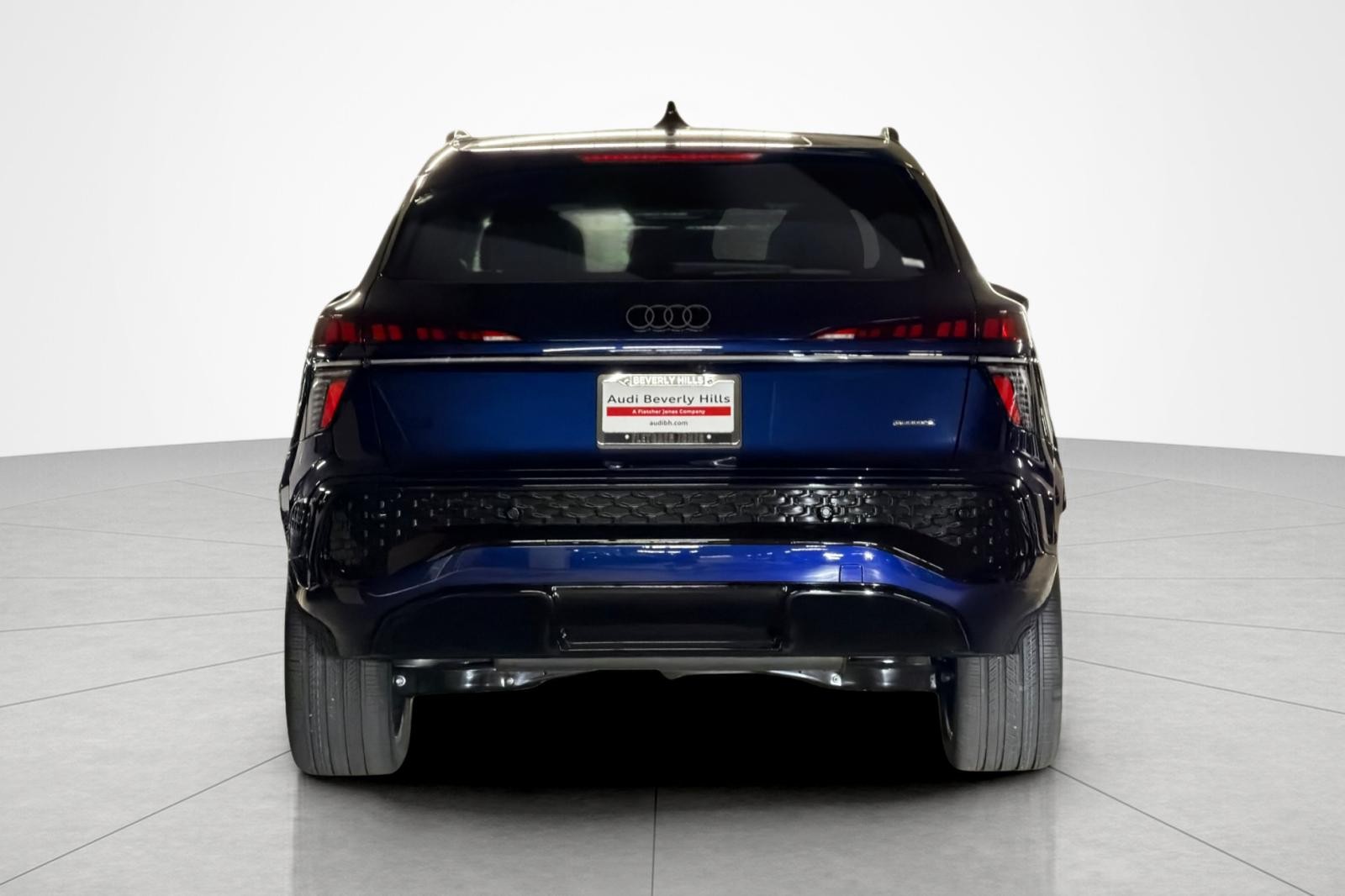 New 2026 Navarra Blue Metallic Audi S line quattro image 5