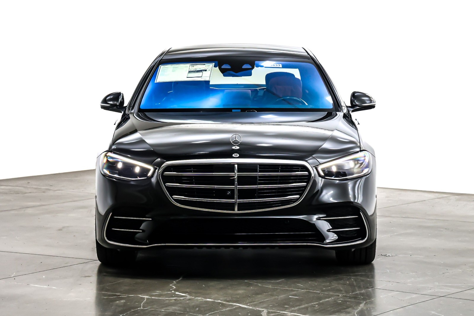 New 2026 Obsidian Black Metallic Mercedes-Benz S 580 image 2