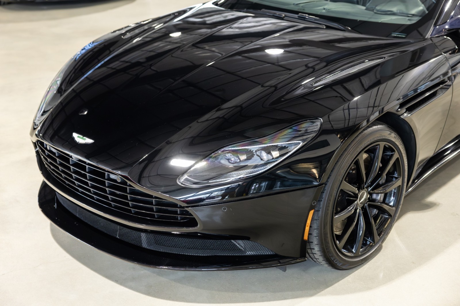 Used Car 2021 Aston Martin Db11  Shadow Edition For Sale Under $120,000 In Boerne, Texas