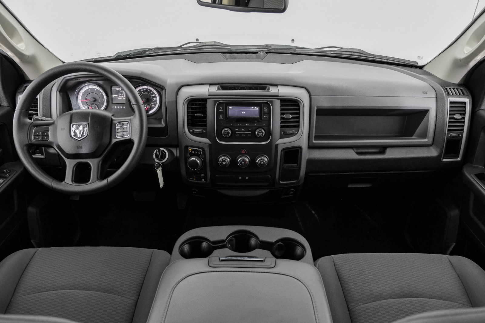 2018 Ram 1500 EXPRESS CREW CAB 4WD AUTOMATIC REAR CAMERA CRUISE  16