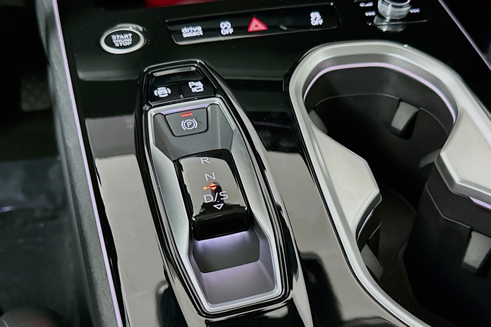 New 2026 Glacier White Metallic Audi Premium Plus image 7