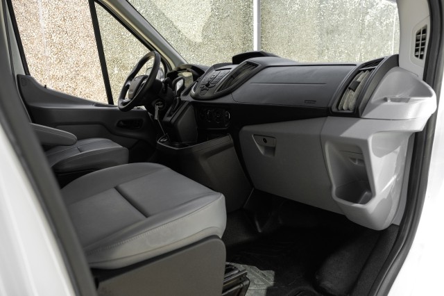 2019 Ford Transit Van  11