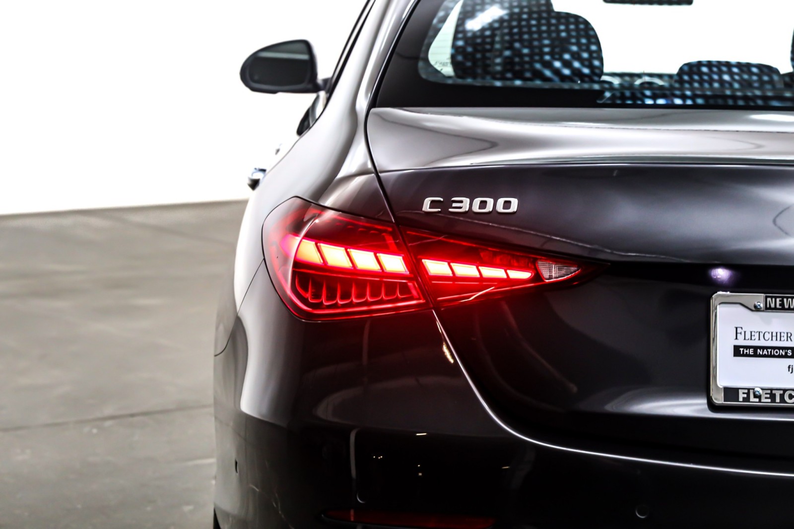 Used 2023 Graphite Grey Metallic Mercedes-Benz C 300 Sedan image 15