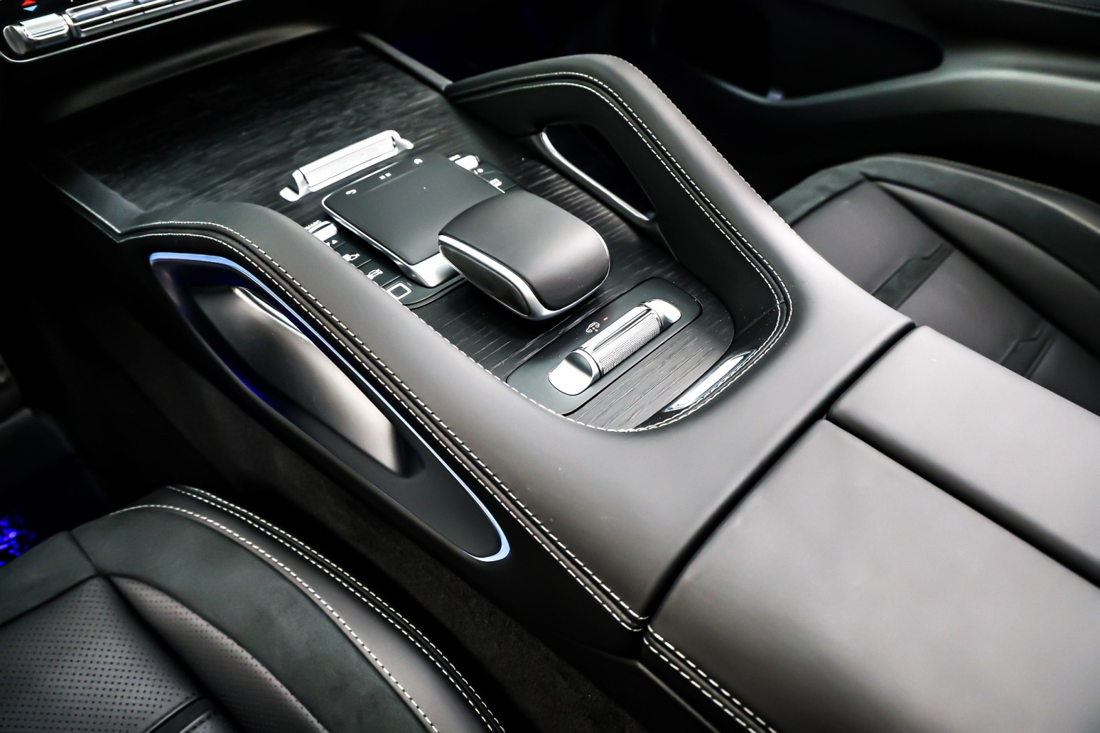 New 2026 MANUFAKTUR MYSTIC BL Mercedes-Benz AMG® GLE 53 image 6