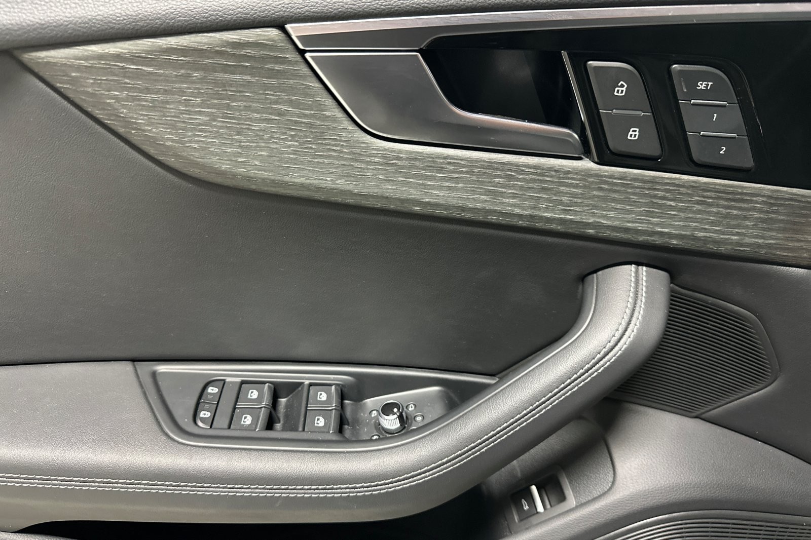 Used 2023 Brilliant Black Audi Premium Plus 40 TFSI quattro image 10