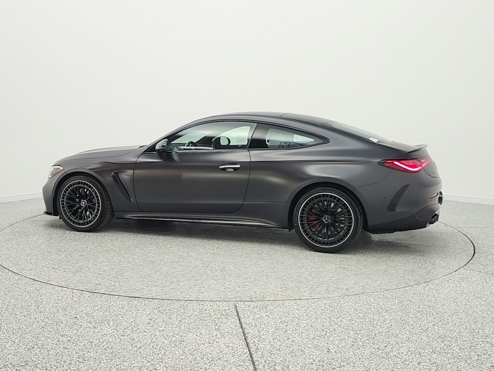 New 2026 MANUFAKTUR Graphite Grey Magno Mercedes-Benz AMG® CLE 53 image 8