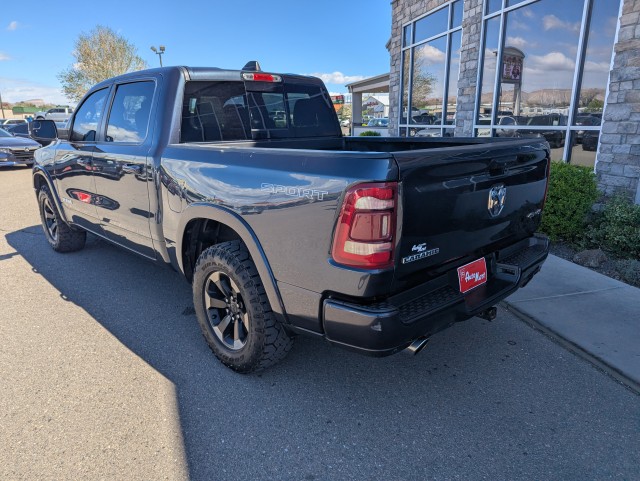 View vehicle photo 3