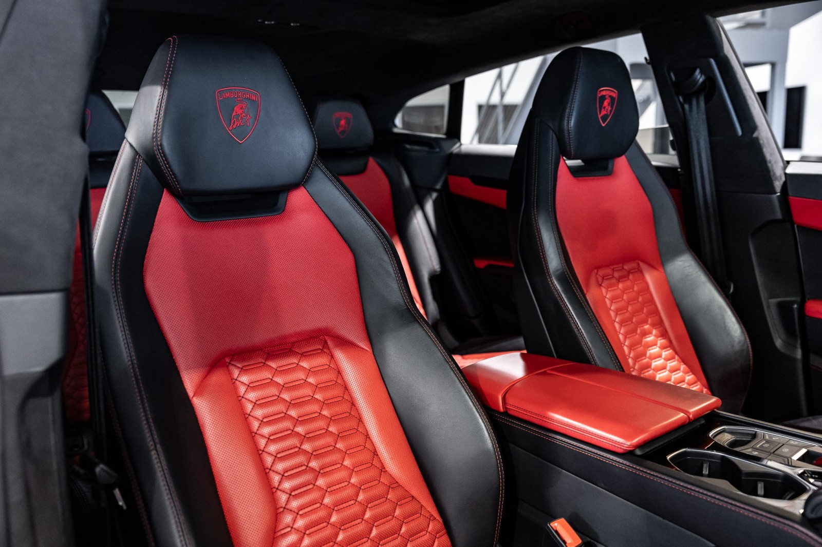 Used Car 2022 Lamborghini Urus  For Sale Under $200,000 In Boerne, Texas