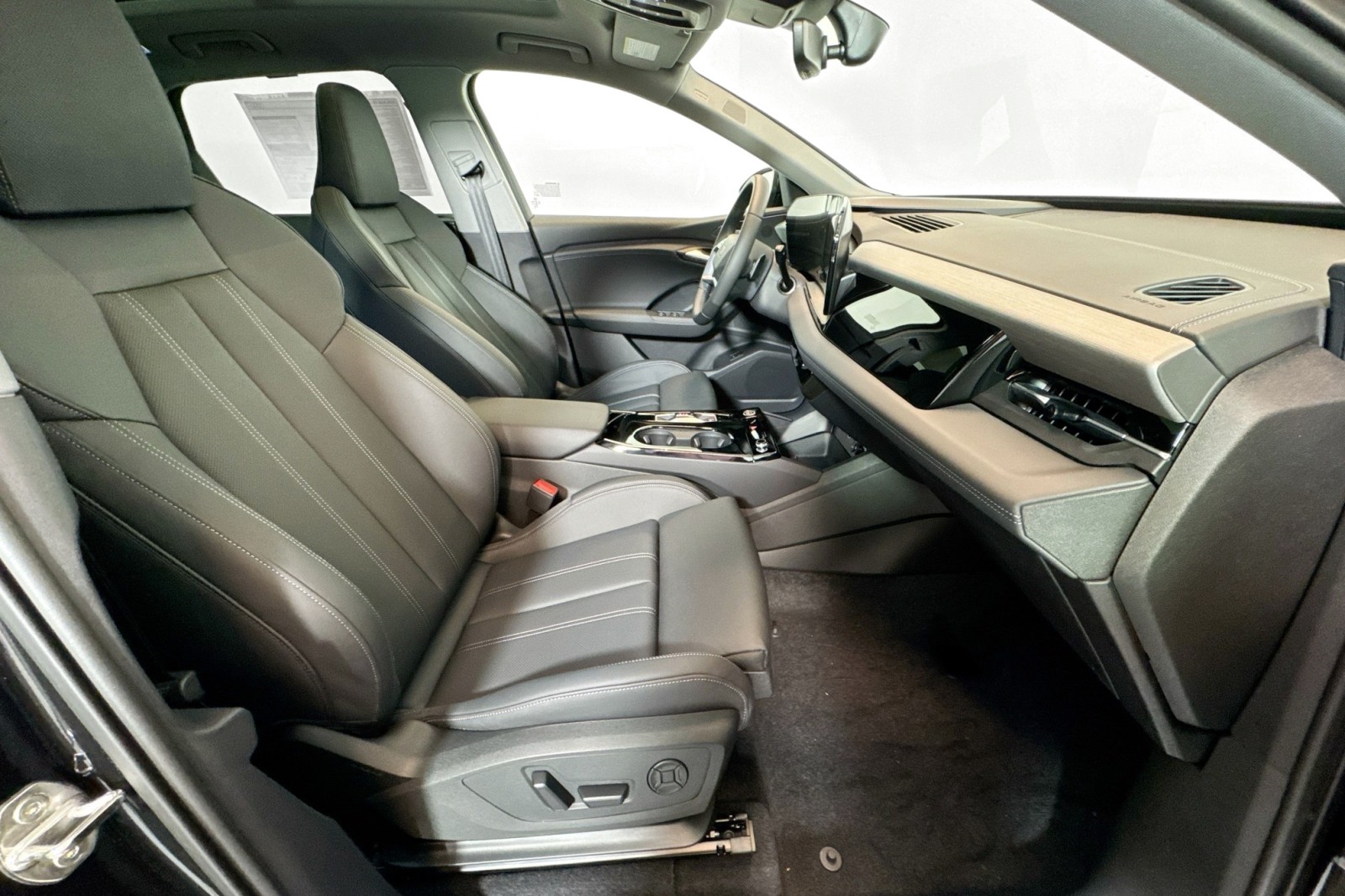 New 2025 Mythos Black Metallic Audi Premium Plus quattro image 25