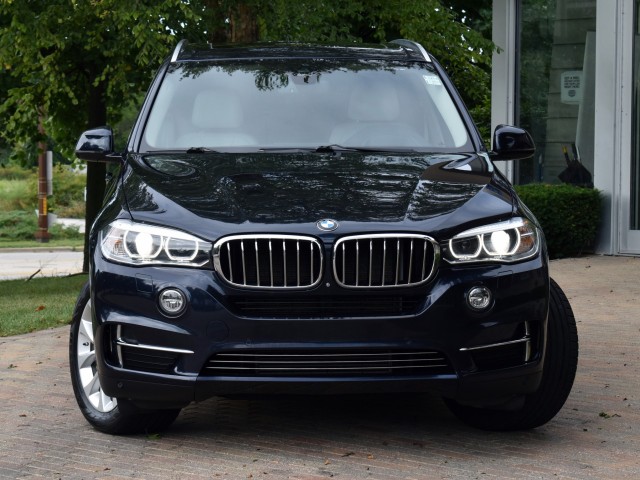 2015 BMW X5 Driver Assistance Pkg. Cold Weather Pkg. Premium P 7