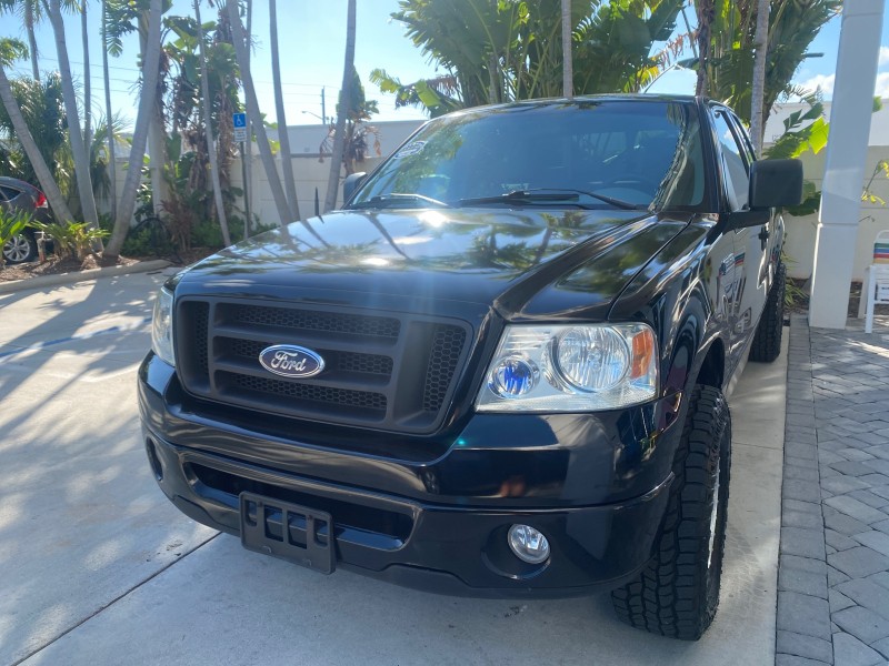 2006 Ford F-150 STX 4 DOOR LOW MILES 92,223 in ,