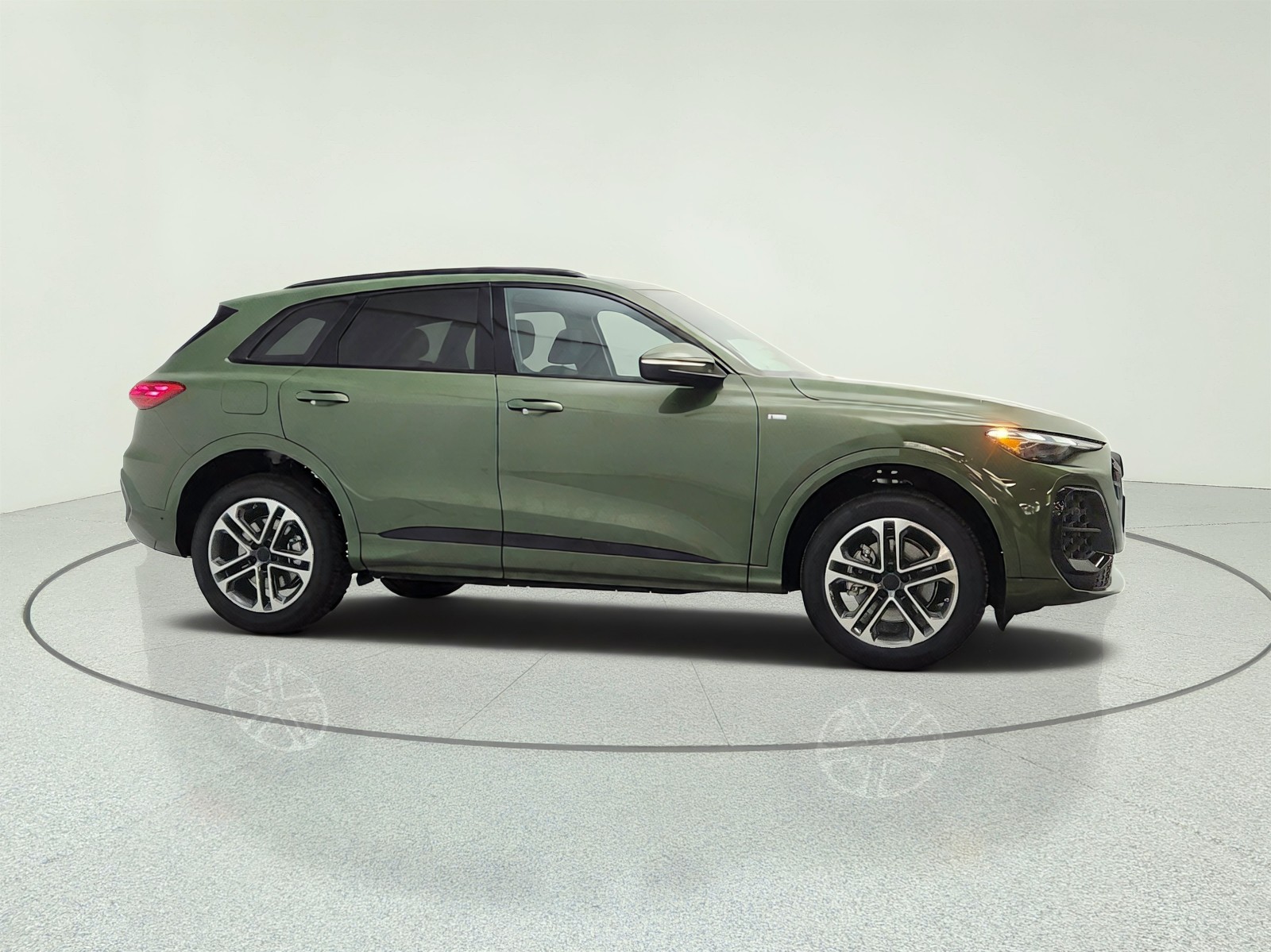 New 2026 District Green Metallic Audi Premium 2.0 TFSI quattro image 4