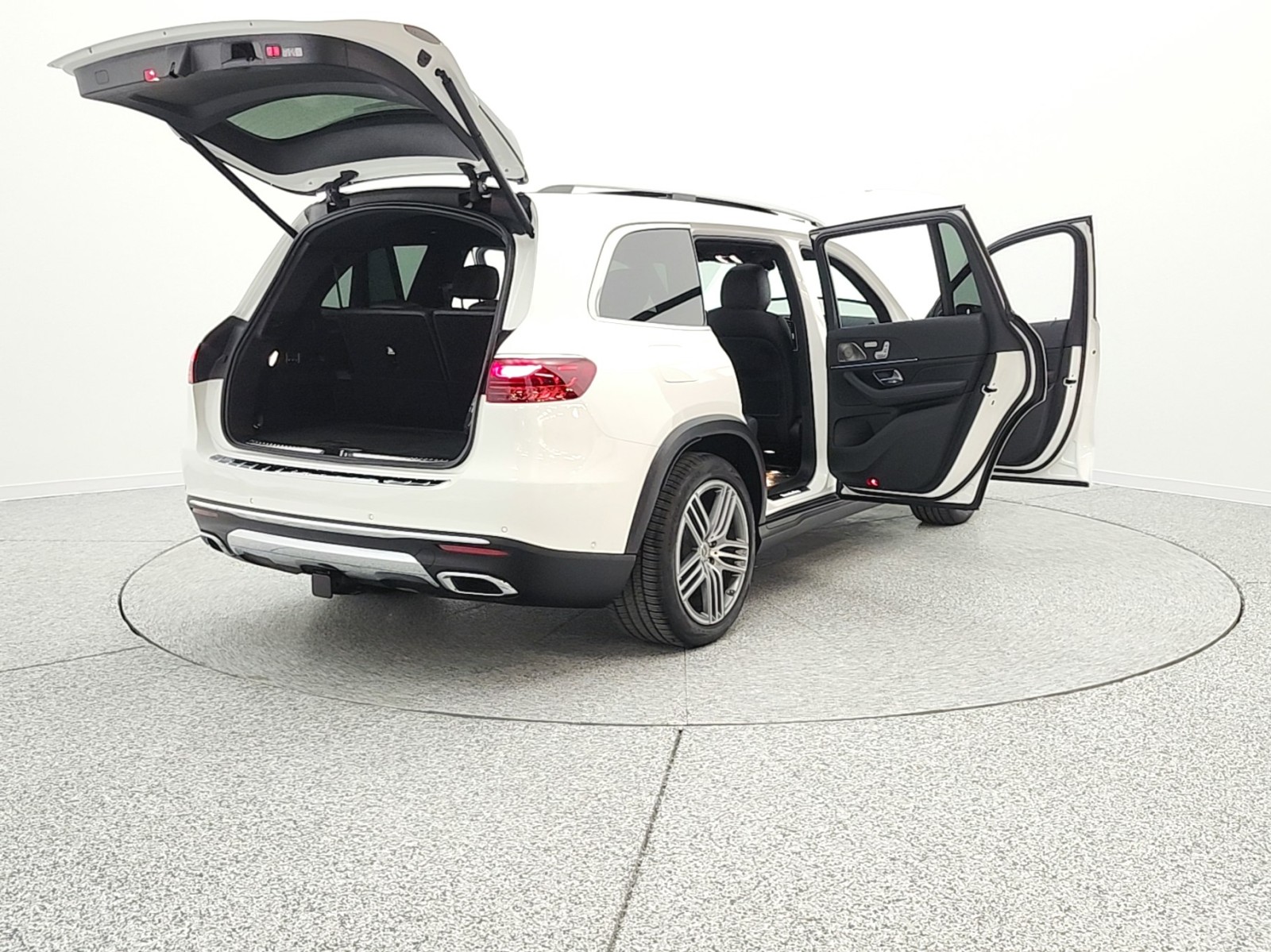 Certified Used 2025 Polar White Mercedes-Benz GLS 450 4MATIC® SUV image 34