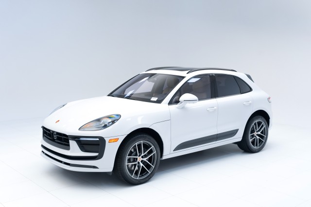 2024  Macan  in , 