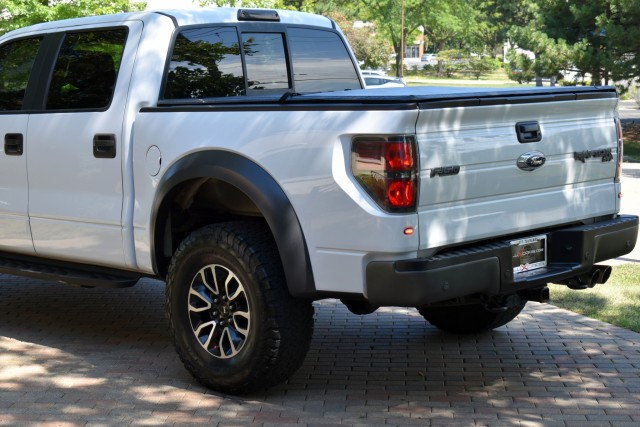 2014 Ford F-150 SVT Raptor 6.2L 4WD Navi Leather Moonroof Luxury Pkg. Heated/Cooled Front Seats Sony Sound MSRP $55,415 9