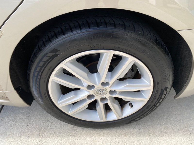 2013 Toyota Avalon XLE Premium LOW MILES 56,196 in , 