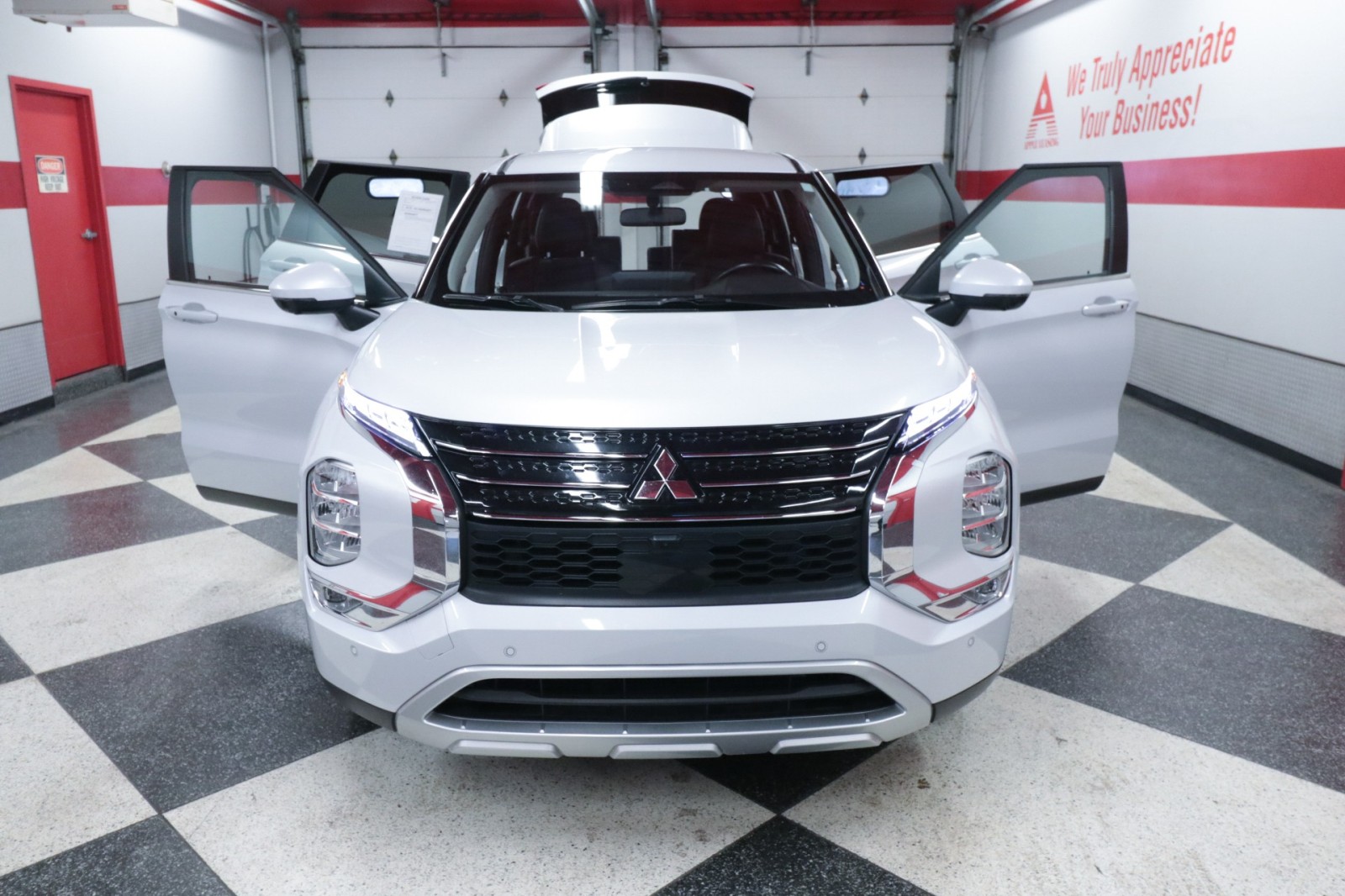 Used Car 2024 Mitsubishi Outlander  Se For Sale Under $25,000 In Austin, Texas