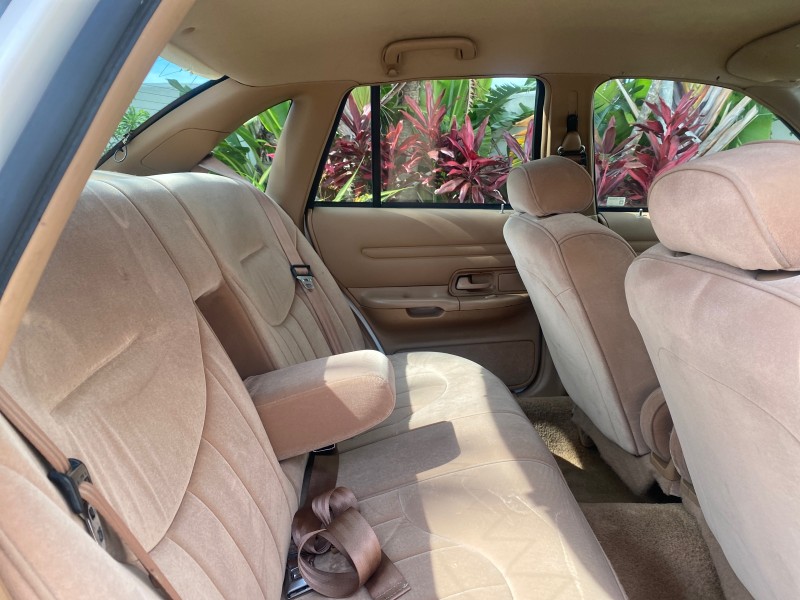 1995 Ford Crown Victoria LOW MILES 43,331 in , 