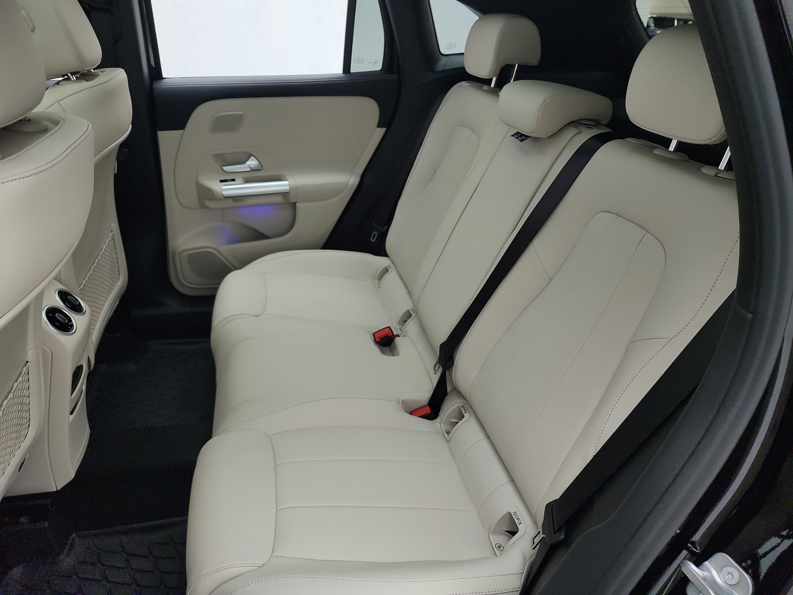 New 2026 Night Black Mercedes-Benz GLA 250 image 11