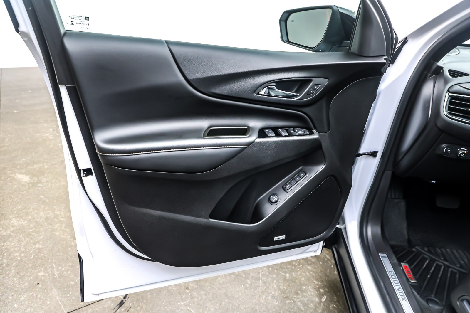 Used 2024 Summit White Chevrolet AWD 4dr Premier image 21