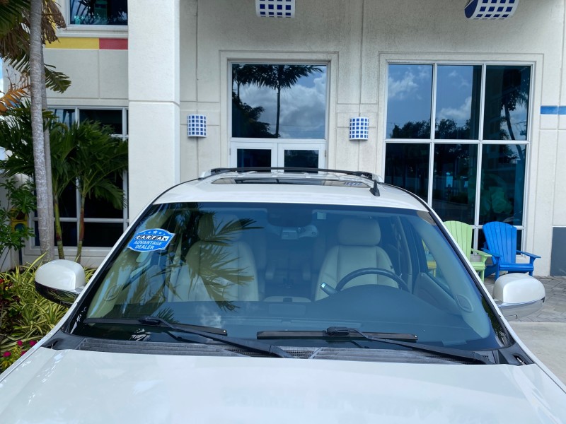 2010 Cadillac Escalade SUNROOF NAV Premium LOW MILES 66,933 in ,