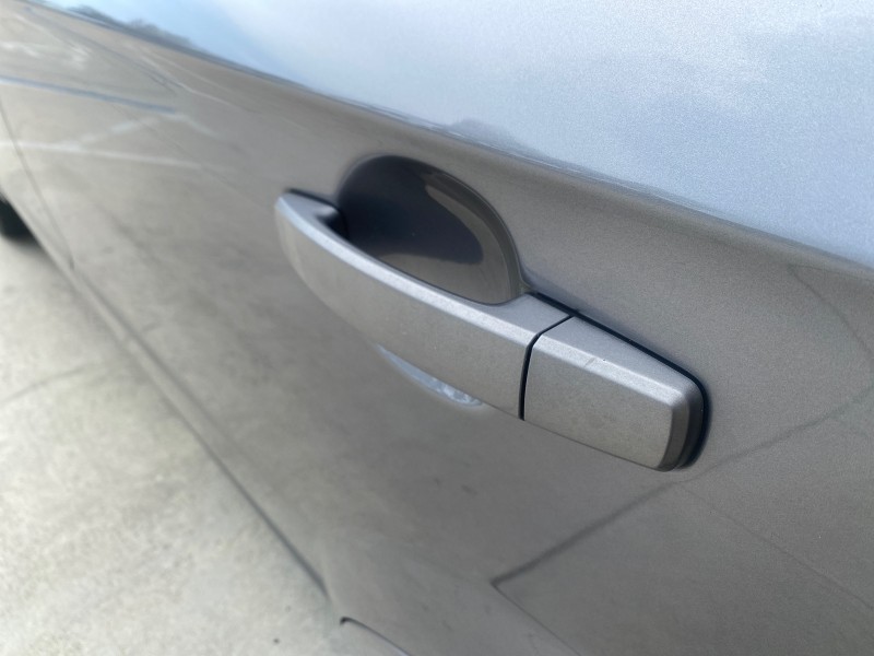 2011 Chevrolet Aveo LS LOW MILES 18,766 in , 