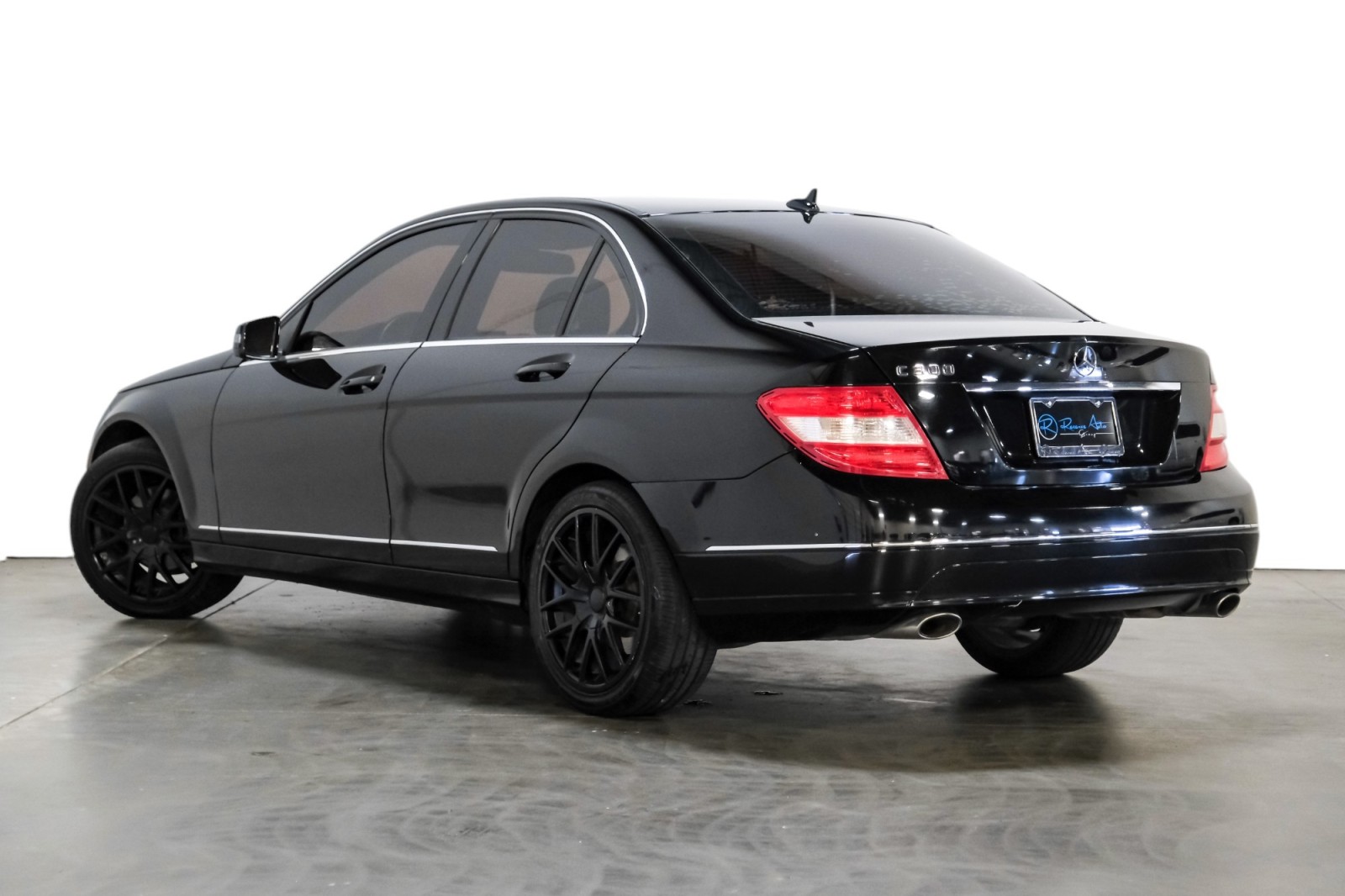 2010 Mercedes-Benz C-Class C 300 Luxury 8